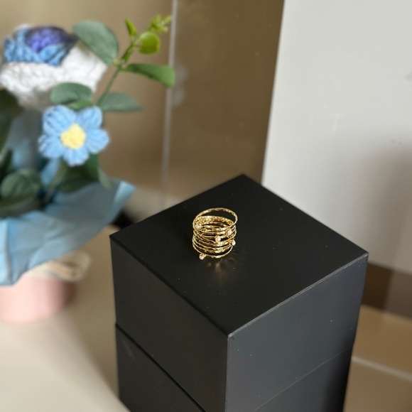 European Style “Bird Nest” Hammered Texture Multi-Layer Ring - Picture 3 of 5